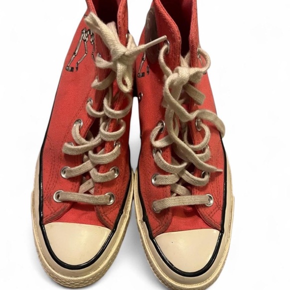 Converse High-Tops - Picture 3 of 6